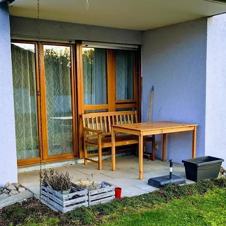 Apartment Helle Terrassenwohnung Am Waldrand Nuertingen